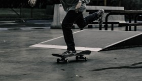 IM电竞-双神记，莱万铁幕与TheShy惊雷，40分钟生死时速挺进迷雾